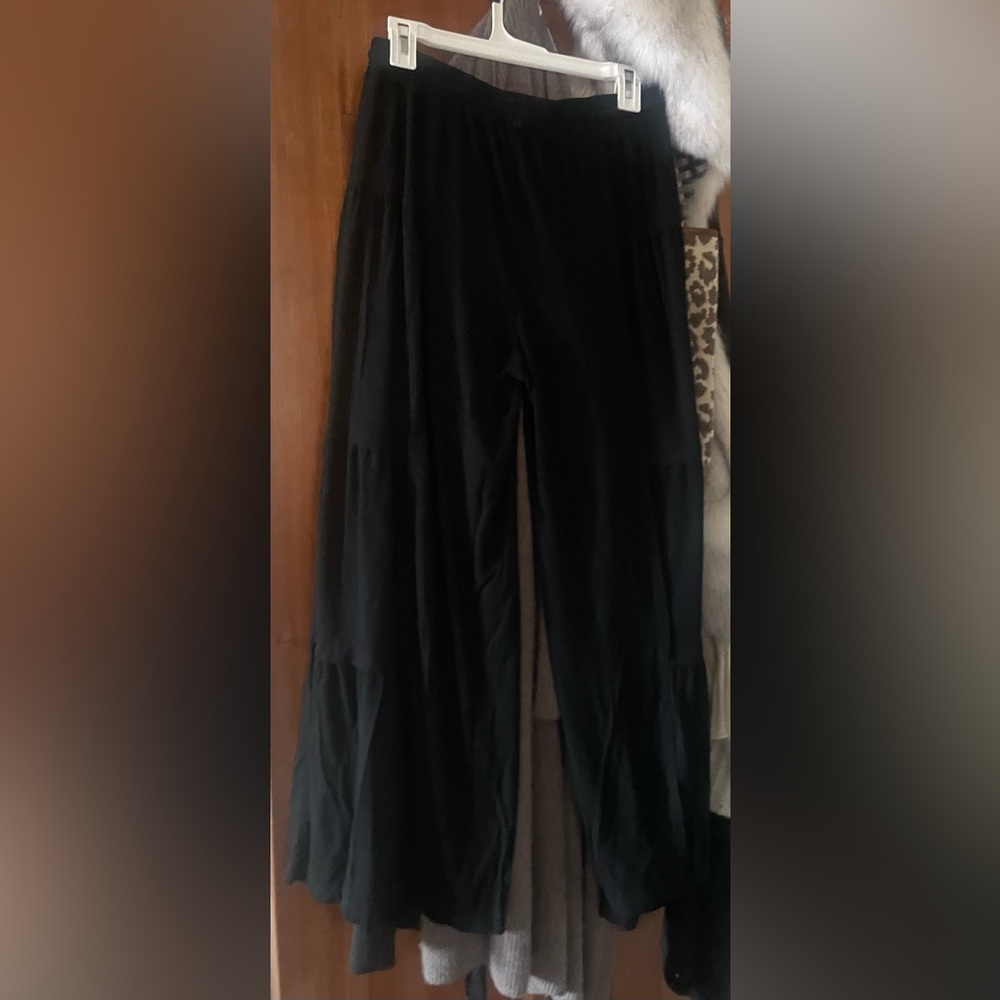 POL Black Flowy Ribbed Knit Wide Leg Pants🖤 - Picture 6 of 8